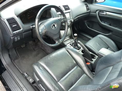 2004 Honda Accord EX V6 Coupe interior Photos | GTCarLot.com