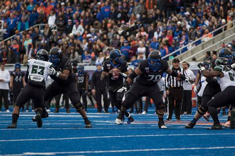 Photos: Boise State wins Mountain West Championship | KBOI