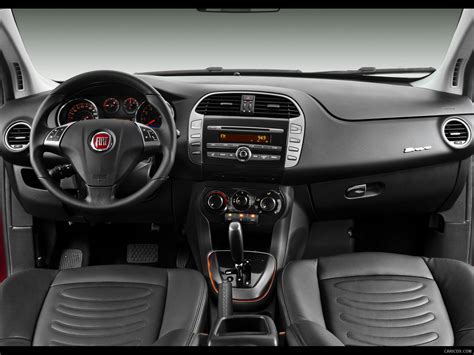 Fiat Bravo Essence 1.8 16V E.torQ Dualogic | Interior