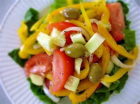 Raw on $10 a Day (or Less!): Mimi Kirk's Simple Mediterranean Salad ~ Raw Food Recipe