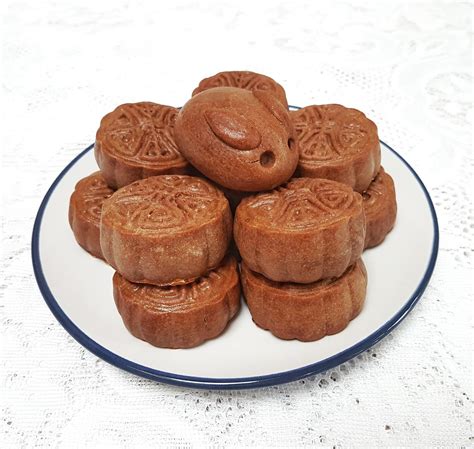 Salted Caramel Chocolate Mooncakes – Recipe