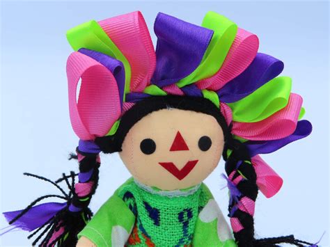 Muñeca Lele Queretana verde morado – MEXICO CERCA - Artesanías, moda y más