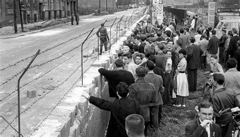 Muro de Berlín: ¿Por Qué se Construyó y Por Qué se Cayó?