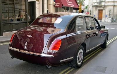 BENTLEY SPOTTING: Bentley State Limousine Interior