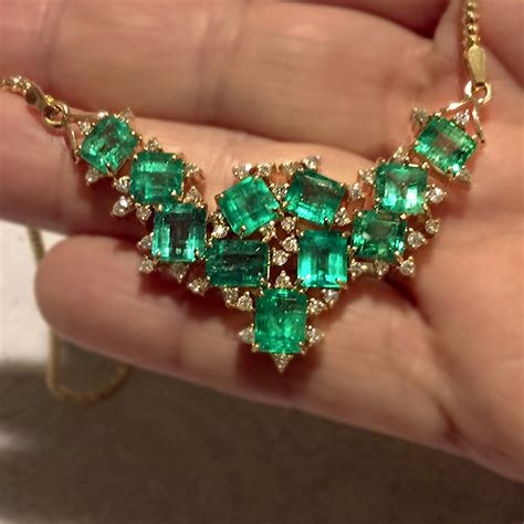 Cluster AAA+ Colombian Natural Emerald Diamond Pendant Necklace 18K Gold – Emeralds Maravellous