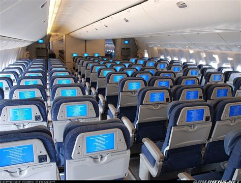 New Boeing 777-200 Interior Photos