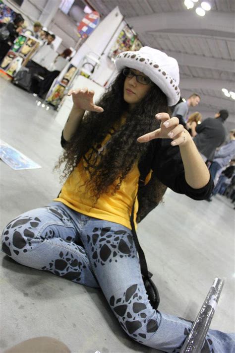 Female Trafalgar Law Cosplay by babblkyn1 on DeviantArt