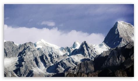 Snow capped Himalayas Ultra HD Desktop Background Wallpaper for 4K UHD TV