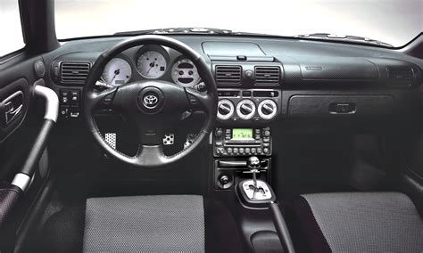 MR2 Roadster Interior (2000 - 2002) - Toyota Media Site