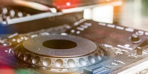 Dj audio mixer controller 17656218 Stock Photo at Vecteezy