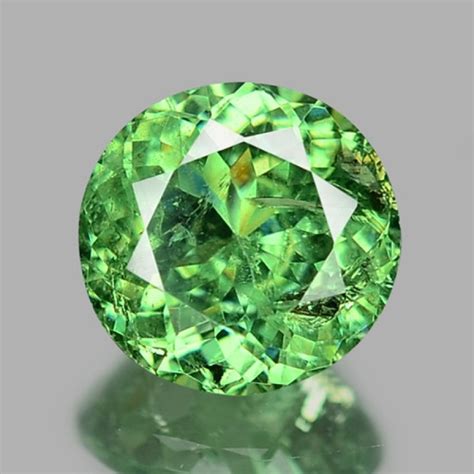 Green Gemstones: List of 31 Green Gems and Their Meanings