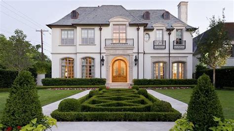 Tour Troy Aikman's New Mansion in Dallas