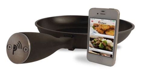 I Let a Bluetooth Smart Pan Teach Me To Cook