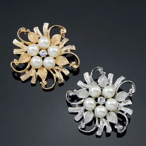 Fashion Jewelry High Quality Vintage Brooch Pins Crystals Imitation ...