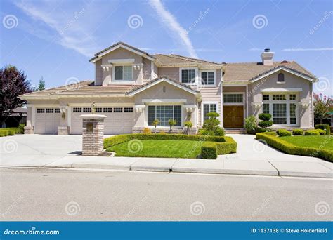 Large Luxurious Suburban Home For The Executive With A Family Royalty ...