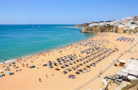 Praia do Túnel (Peneco): Best Guide to the #1 City Beach in Albufeira