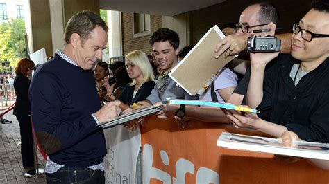 Bryan Cranston joins the ranks of the no-autograph celebrities - BBC News