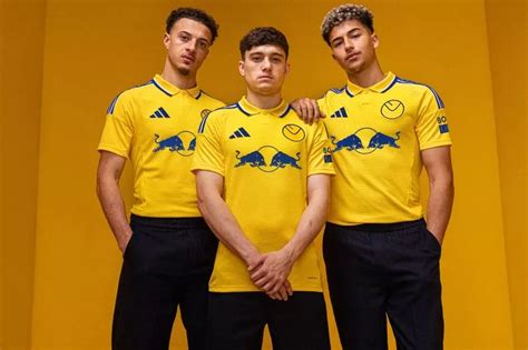 Leeds United launch yellow smiley kit and here's how you can buy yours immediately - Leeds Live