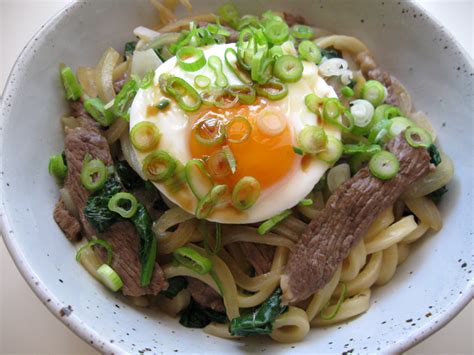 Quick & Easy Sukiyaki Udon – Hiroko's Recipes