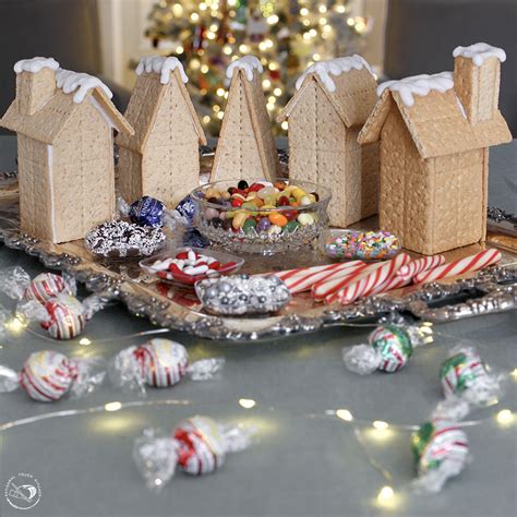 How to Make Graham Cracker Gingerbread Houses - Artisanal Touch Kitchen