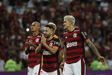 Flamengo confirma 3ra final brasileña en Libertadores | AP News