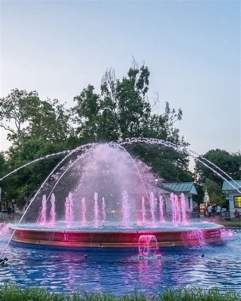 Get Your IG Stories Ready Because The Franklin Square Fountain Show is ...