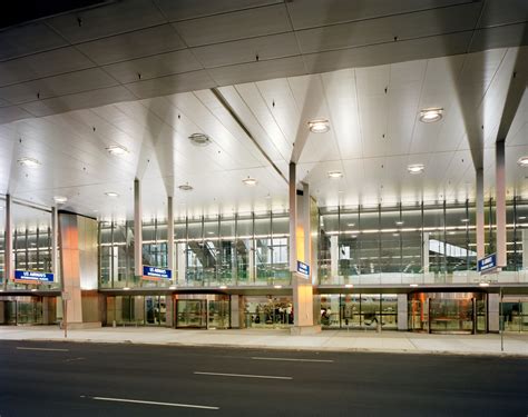 Philadelphia International Airport | Terminal A West – Daroff Design Inc.