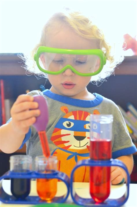 Our Favorite STEM Toys for Preschoolers - MomTrends