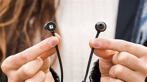 These Wireless Earbuds Will Last You All Day Long