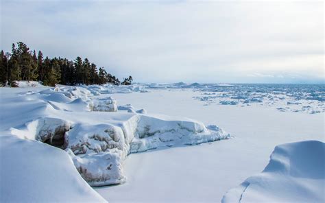 212-Lake-Superior-Ice-Caves » I've Been Bit! Travel Blog