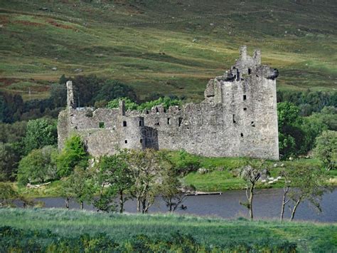 Ruins of a Highland Castle stock image. Image of castle - 123074227