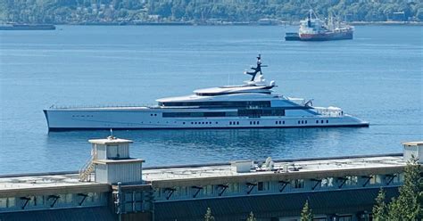 Jerry Jones Yacht: Details on Dallas Cowboys Owner’s $250M Vessel