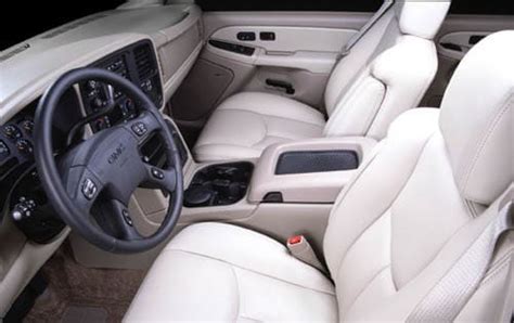 2003 GMC Yukon XL Interior Pictures