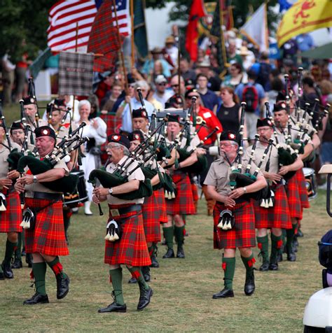 A Tail of Two Cardis: The Scottish Festival