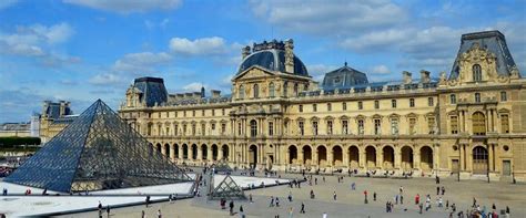 Skip the line Guided Louvre Museum Tour – Expert Guides - City Wonders