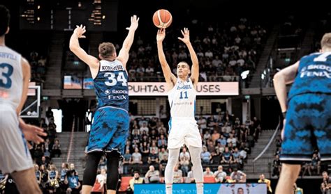 Israel tops group, advances despite narrow loss to Estonia - Israel ...