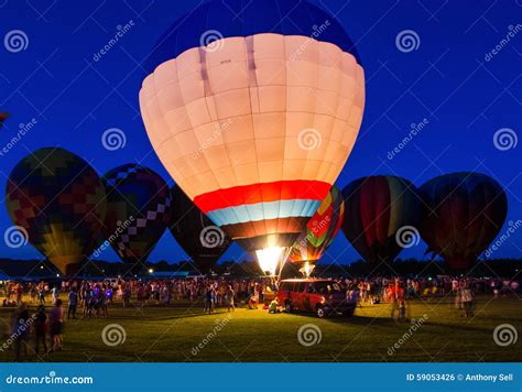 Evening Glow Hot Air Balloon Festival Editorial Photo - Image of rides, operators: 59053426