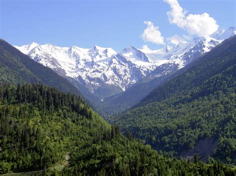 Tour and Travel Planner: Rugged Beauty of Russian Caucasus