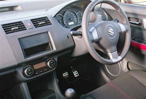 sports car: Suzuki Swift Interior