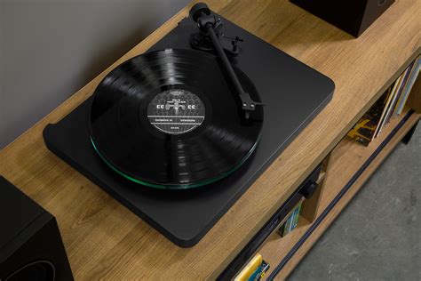 The NAD C 558 Audiophile Turntable Reviewed