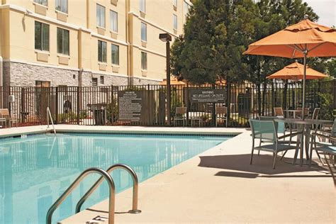 La Quinta Inn & Suites by Wyndham Atlanta Airport North Atlanta | Bookonline.com