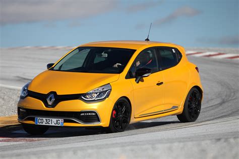 Yellow Clio RS on a Race Track | Clio rs, Renault, Clio