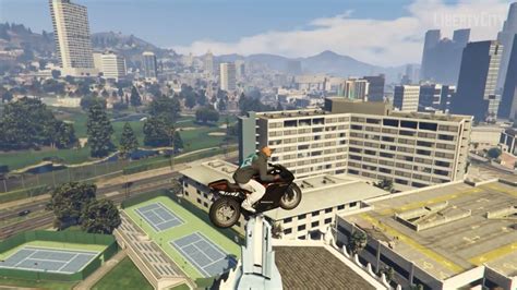 Top 30 coolest stunts in GTA 5