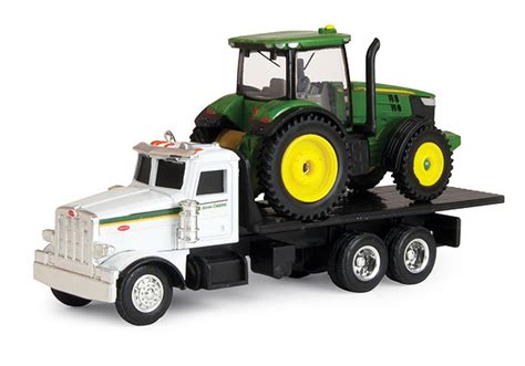 ERTL Toys John Deere Peterbilt 367 Flatbed Straight Truck