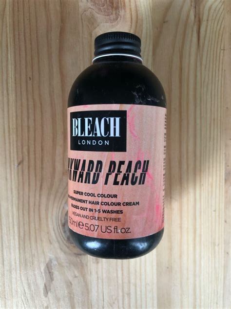 Bleach London semi permanent colour awkward peach - OLIO