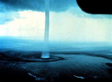 Everything about tornadoes: types, facts, formation, detection