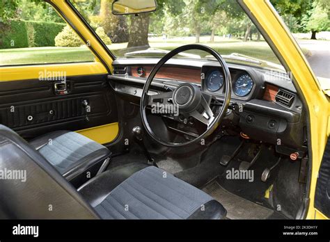 1972 Honda Civic Deluxe interior Stock Photo - Alamy