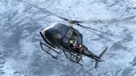 Cool Featurette on Helicopter Stunt in 'Mission: Impossible - Fallout ...