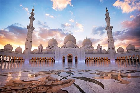 A new cultural exhibition has opened at Abu Dhabi's Sheikh Zayed Grand Mosque | Culture ...