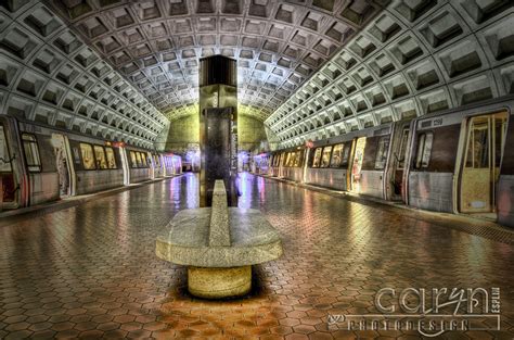 DC Metro – Rush Hour at Foggy Bottom Station | Caryn Esplin | Fine Art Photography